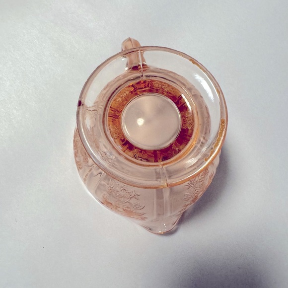 Vintage pink creamer glass - Picture 4 of 4